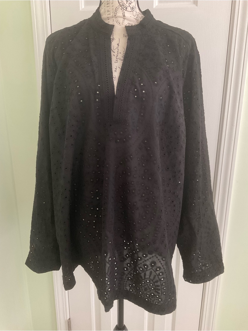 Torrid Black Eyelet Long-Sleeve Tunic Top